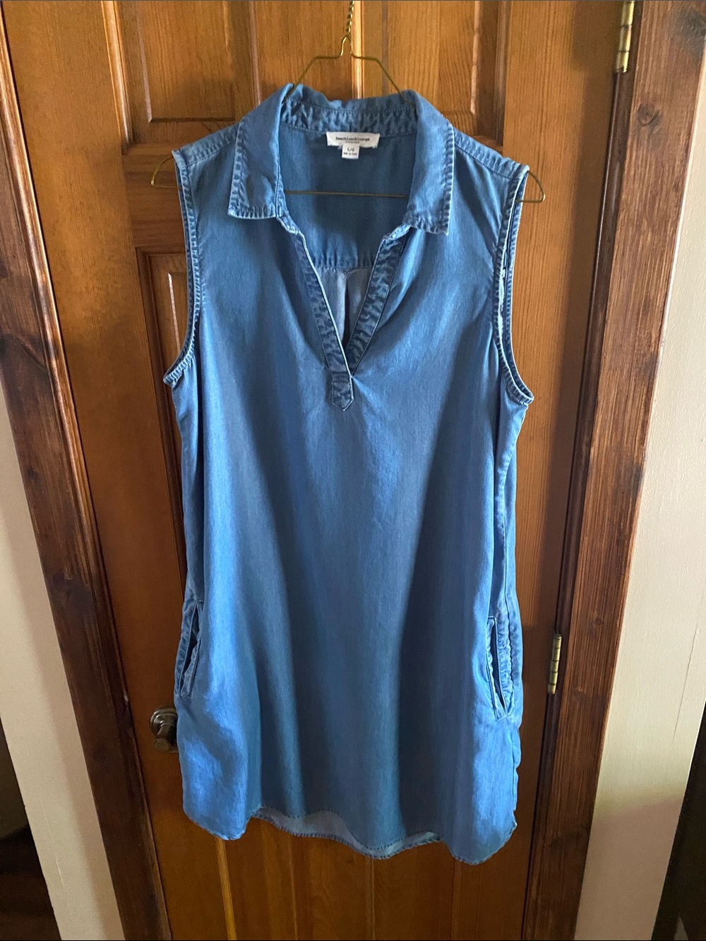 beachlunchlounge Washed Chambray Sleeveless Tunic - Blue